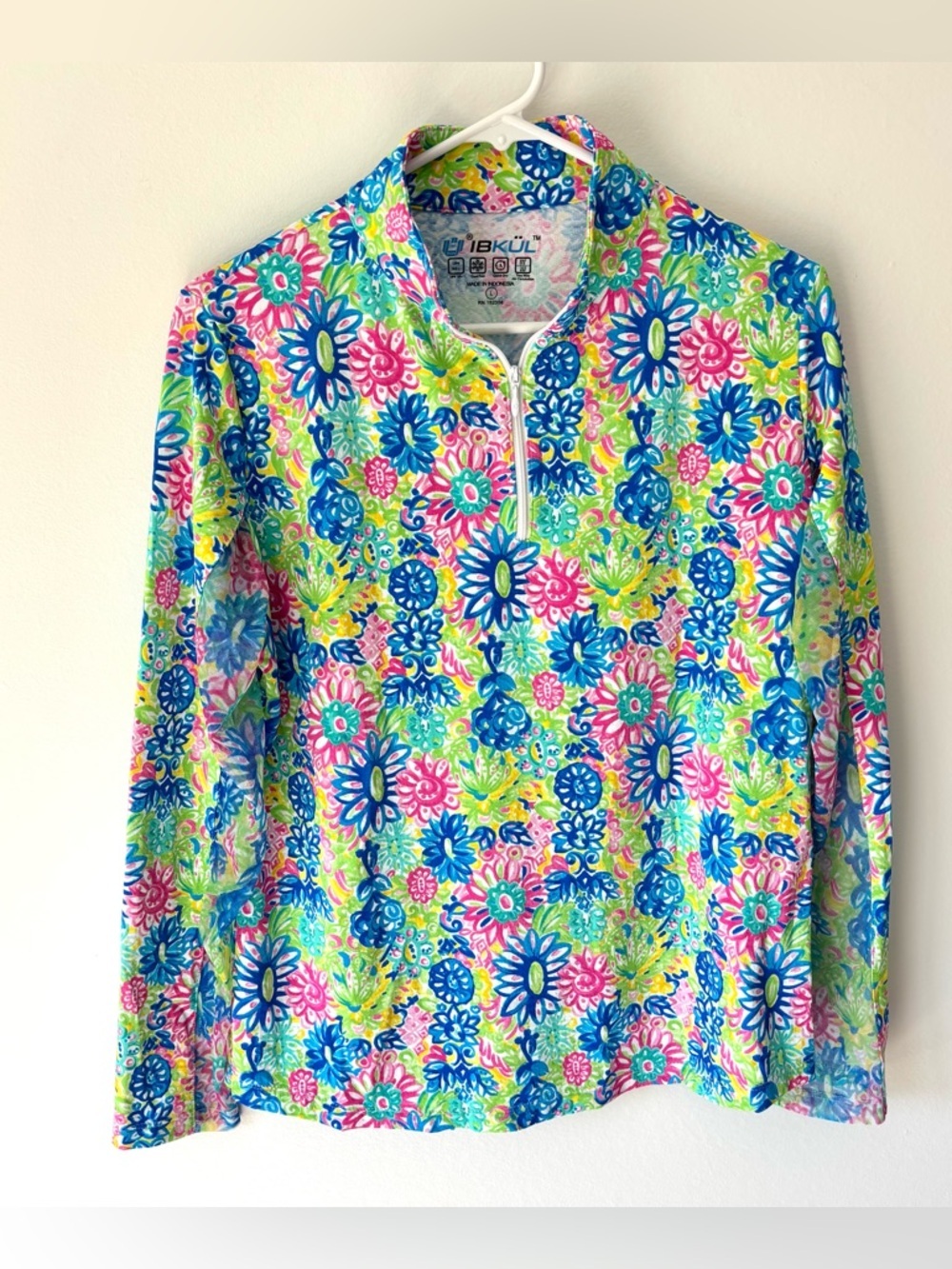 IBKUL Long Sleeve Lilli Floral Mock Neck 1/4 Zip UPF 50 Mesh Sleeve Activewear